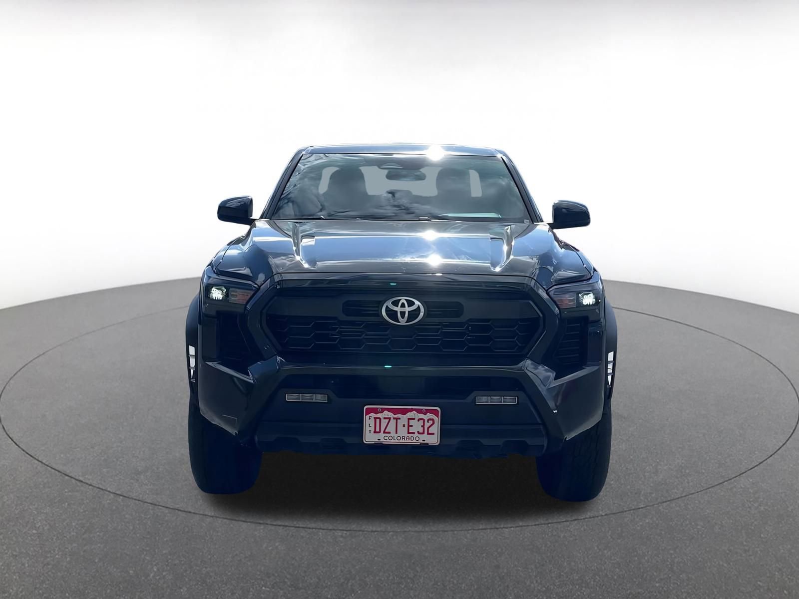 Used 2025 Toyota Tacoma TRD Off-Road image 4