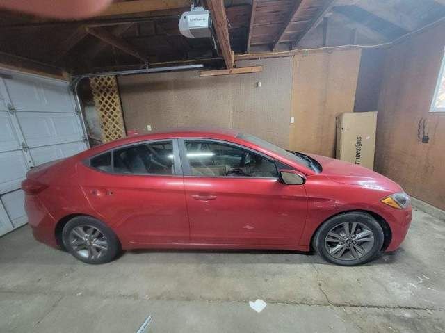 Used 2017 Hyundai Elantra SE image 14