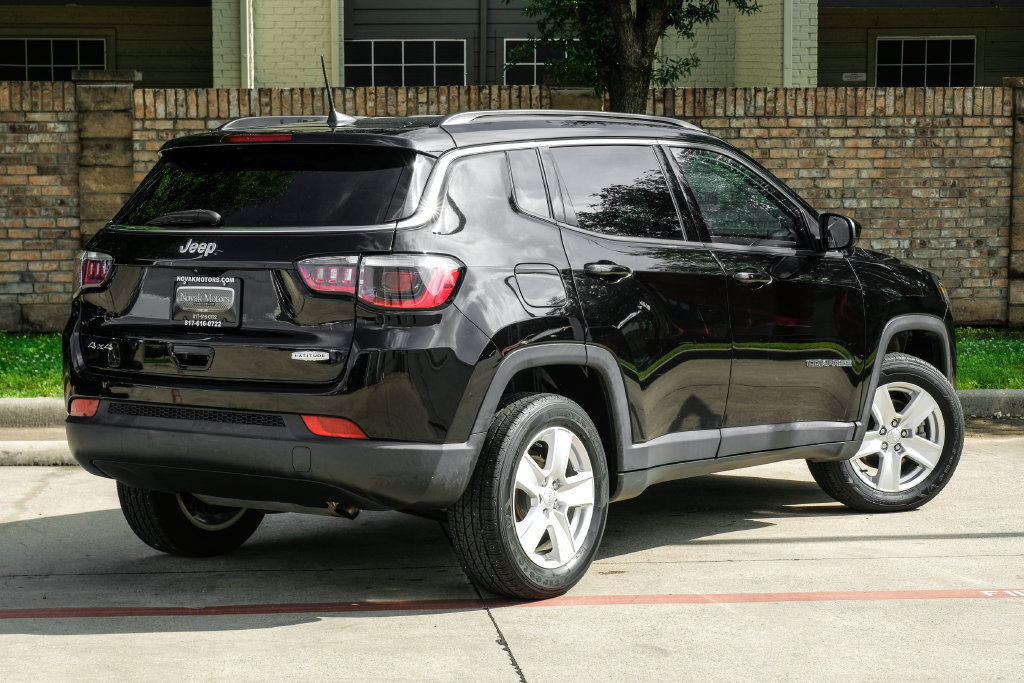 Used 2022 Jeep Compass Latitude AWD/4WD image 15