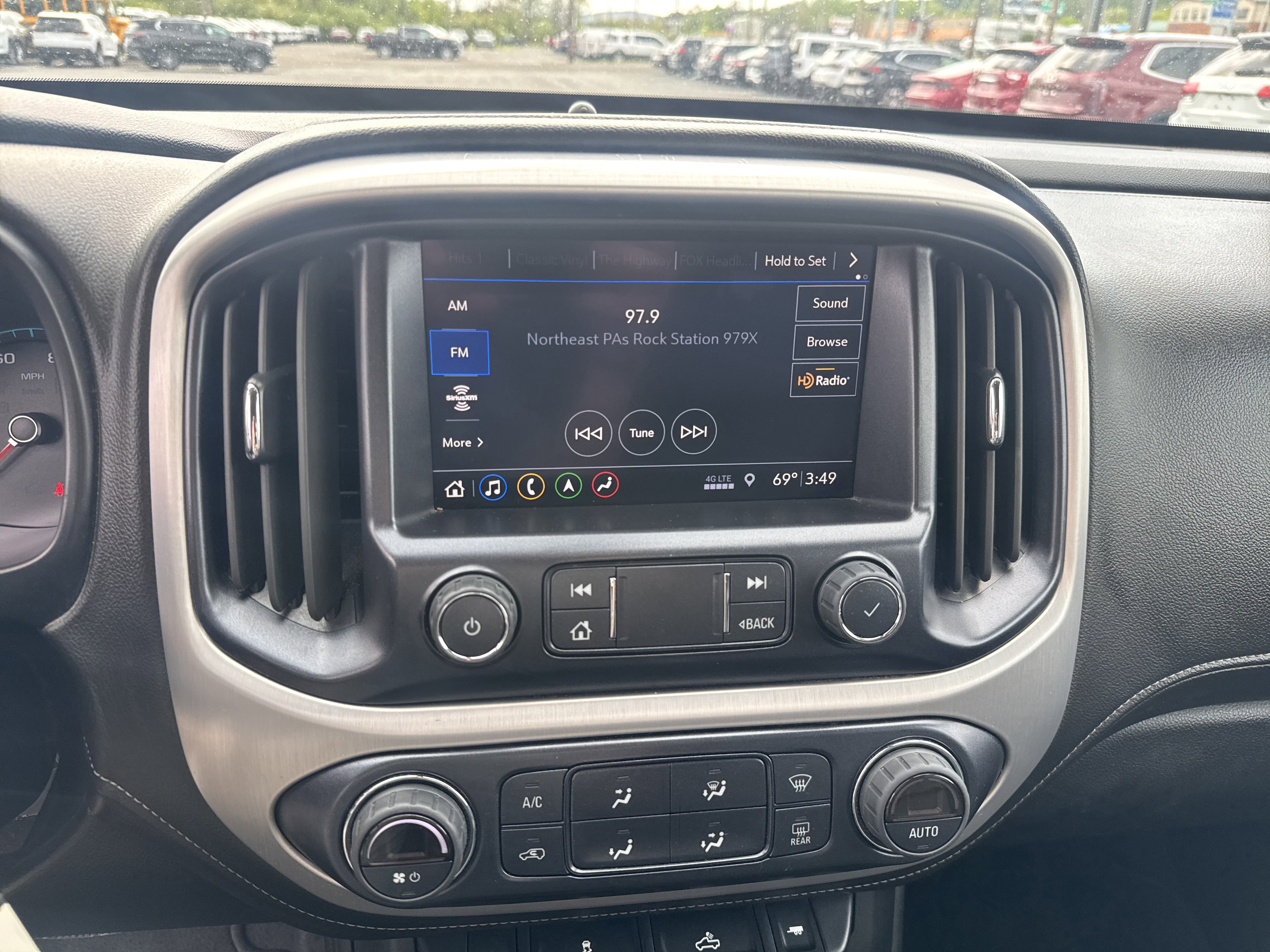 Used 2022 GMC Canyon Elevation w/ Elevation Premium Package AWD/4WD image 23