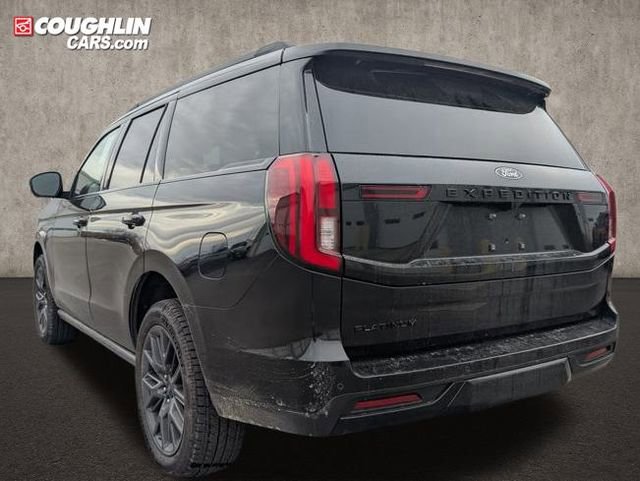 New 2025 Ford Expedition Platinum w/ Stealth Performance Package image 5
