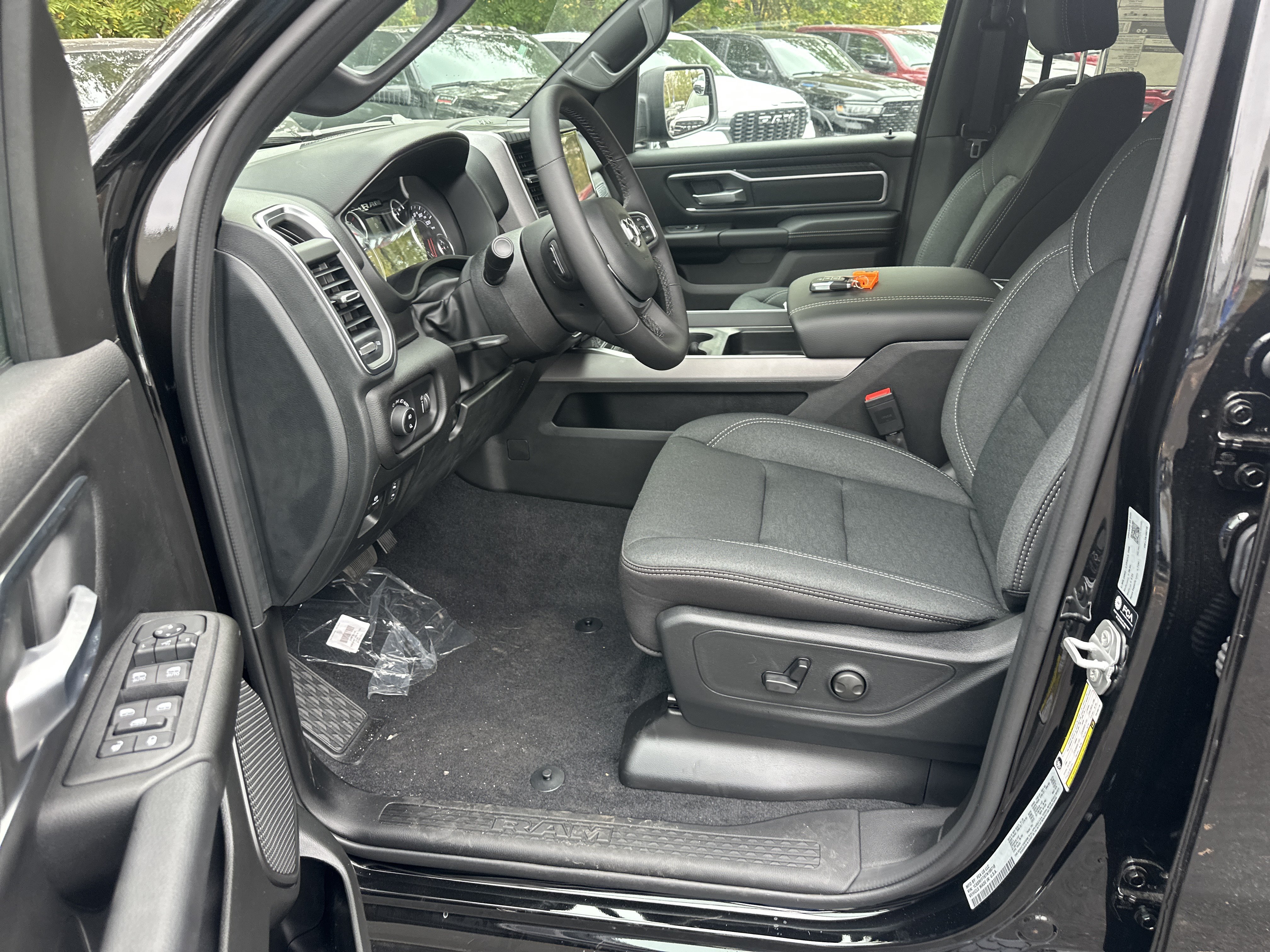 New 2026 RAM 1500 Big Horn AWD/4WD image 26
