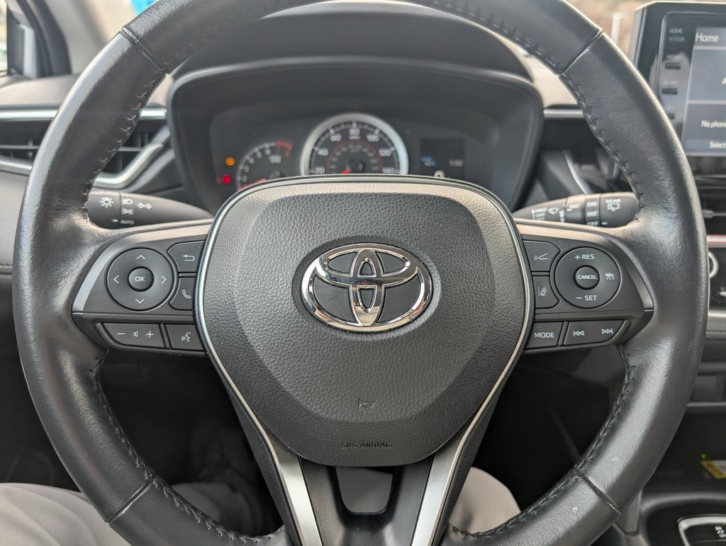 Used 2022 Toyota Corolla Cross LE image 23