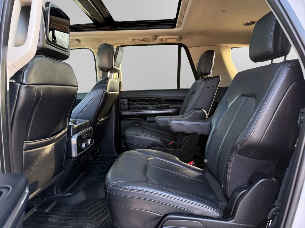 Used 2019 Ford Expedition Max Platinum AWD/4WD image 13
