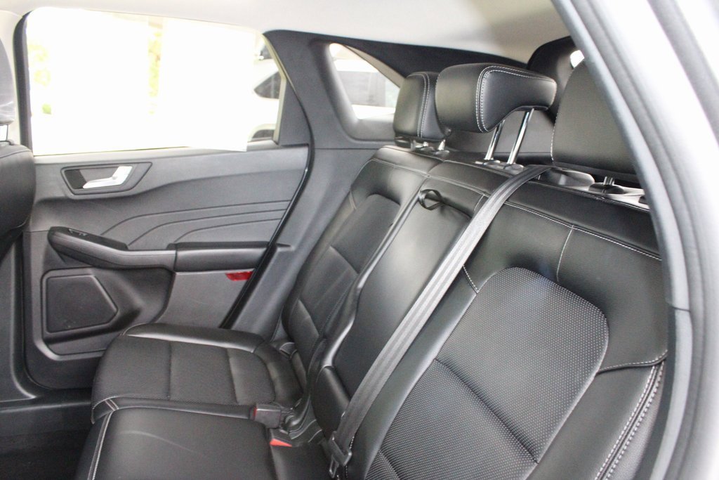 Used 2022 Ford Escape SEL image 46