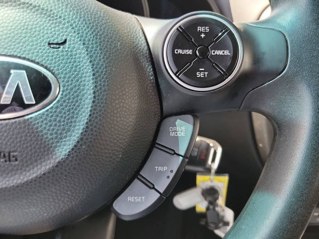Used 2018 Kia Soul FWD image 22