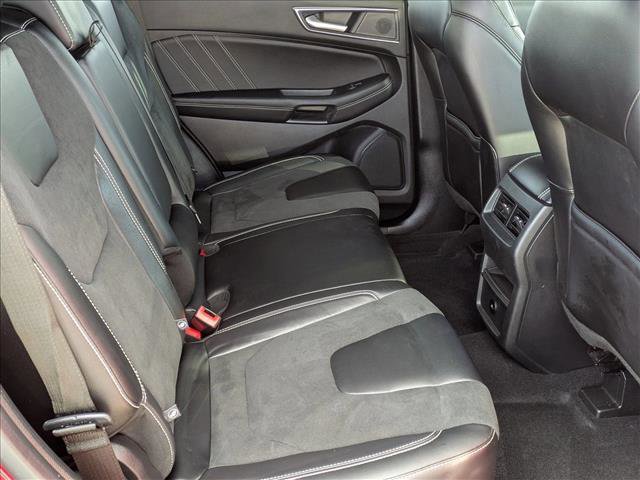 Used 2022 Ford Edge ST image 19