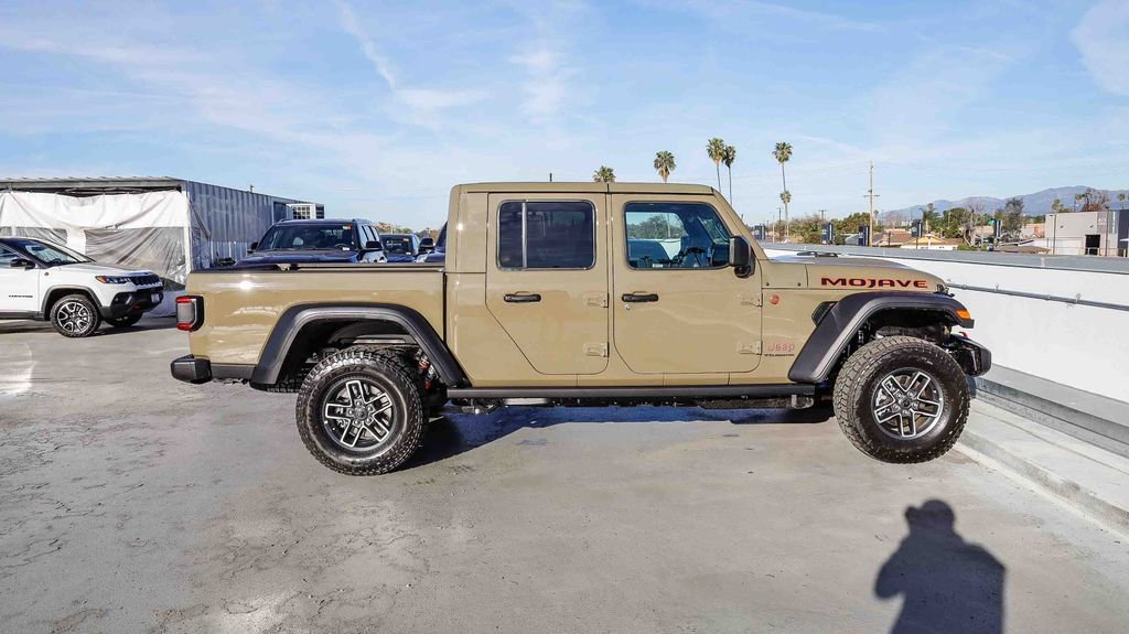 New 2026 Jeep Gladiator Mojave image 13