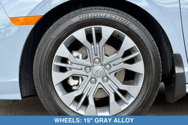 Certified 2026 Honda Odyssey Touring image 32