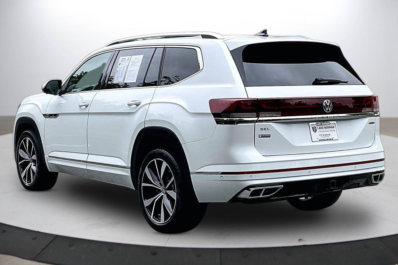 Used 2024 Volkswagen Atlas SEL Premium R-Line AWD/4WD image 7