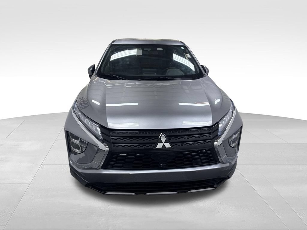 Used 2023 Mitsubishi Eclipse Cross SEL AWD/4WD image 2