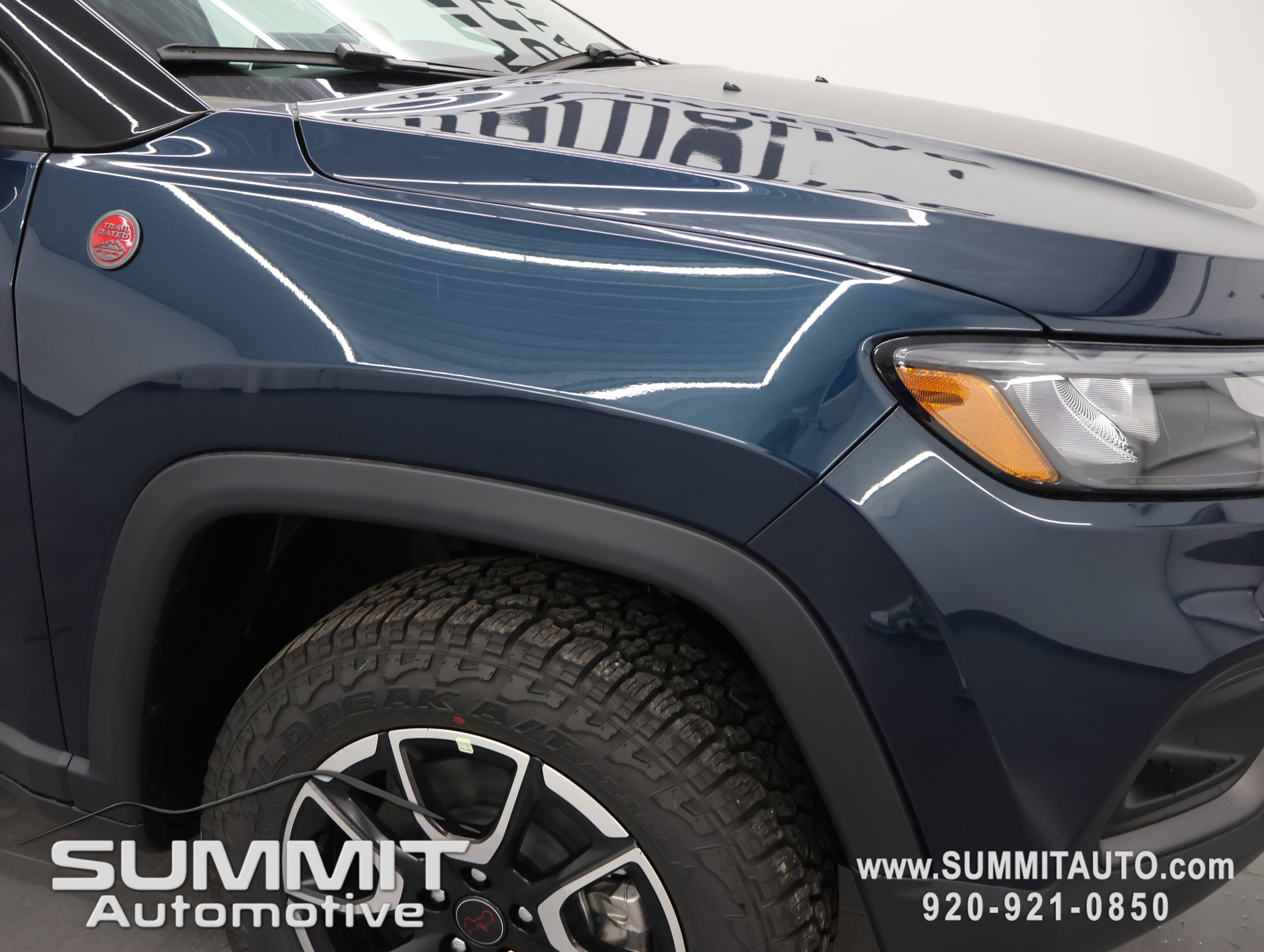 New 2026 Jeep Compass Trailhawk w/ Sun, Sound & Navigation Group image 23