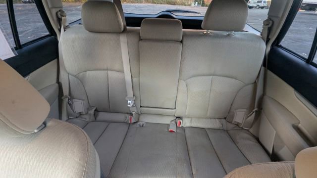 Used 2011 Subaru Outback 2.5i Premium w/ All-Weather Pkg image 22