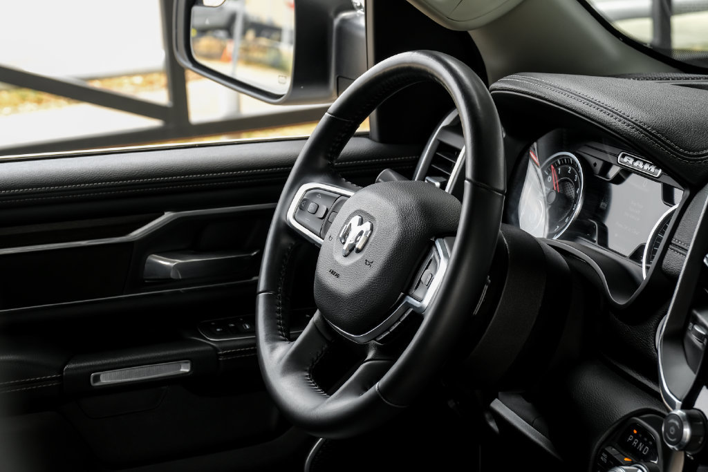 Used 2022 RAM 1500 Laramie AWD/4WD image 24