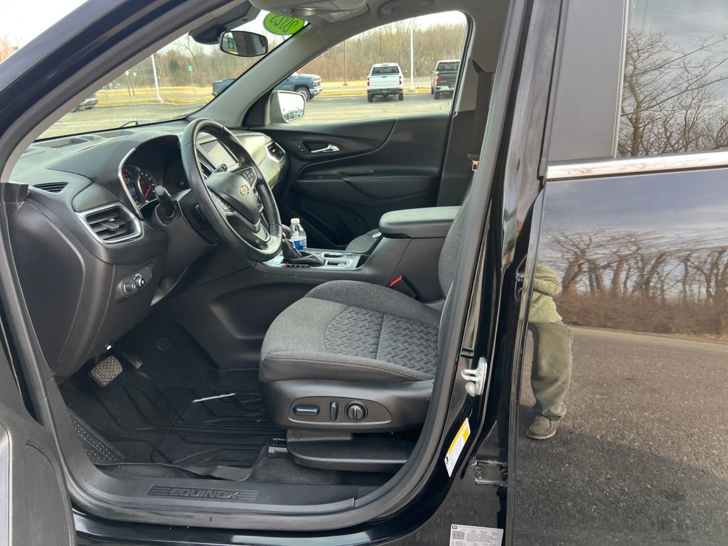Used 2023 Chevrolet Equinox LT image 10