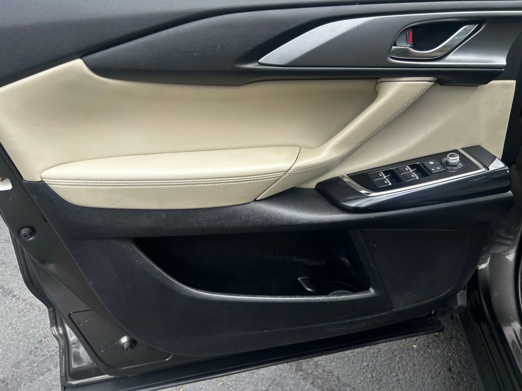Used 2019 MAZDA CX-9 Touring FWD image 13