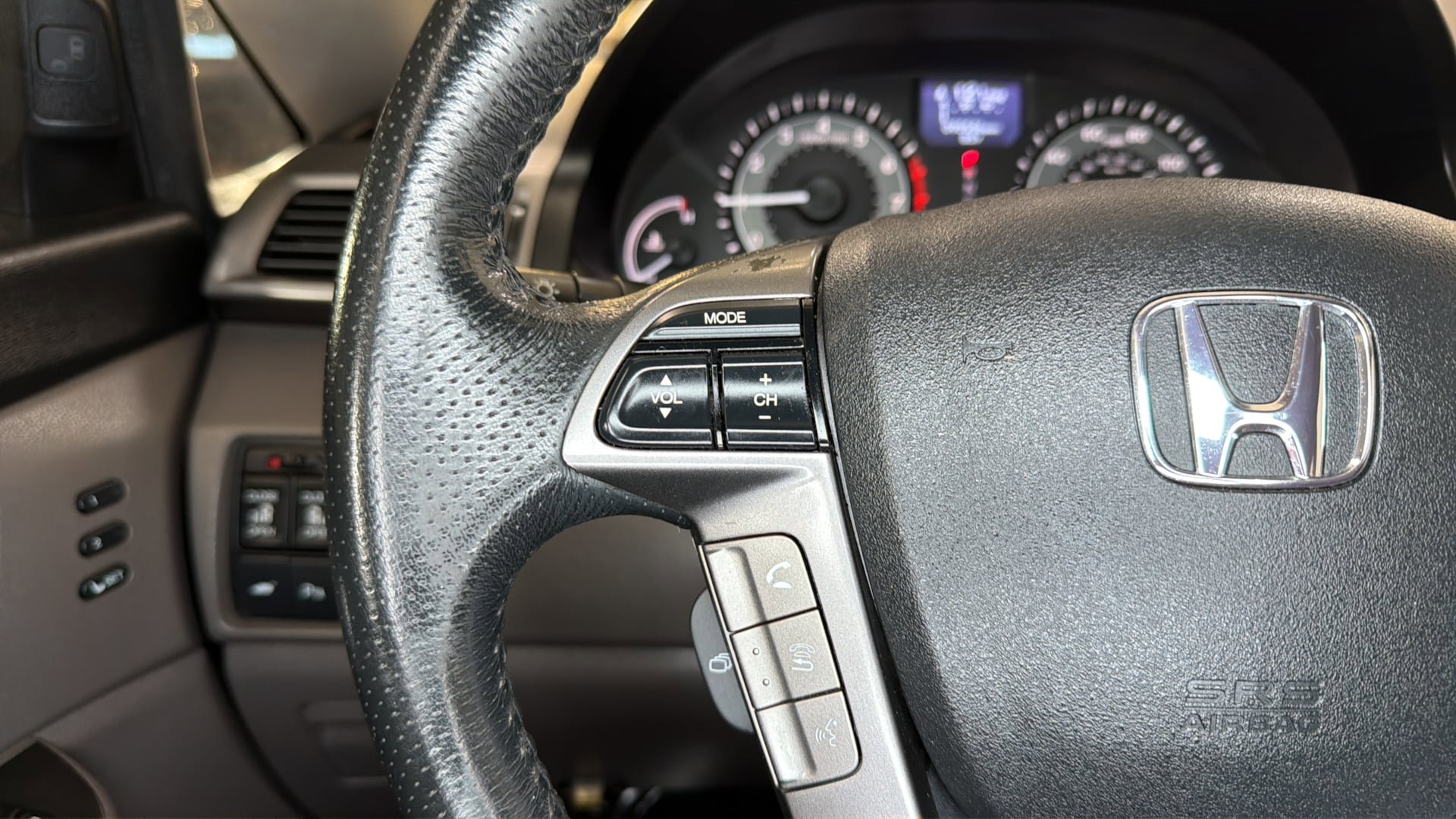 Used 2014 Honda Odyssey Touring image 27