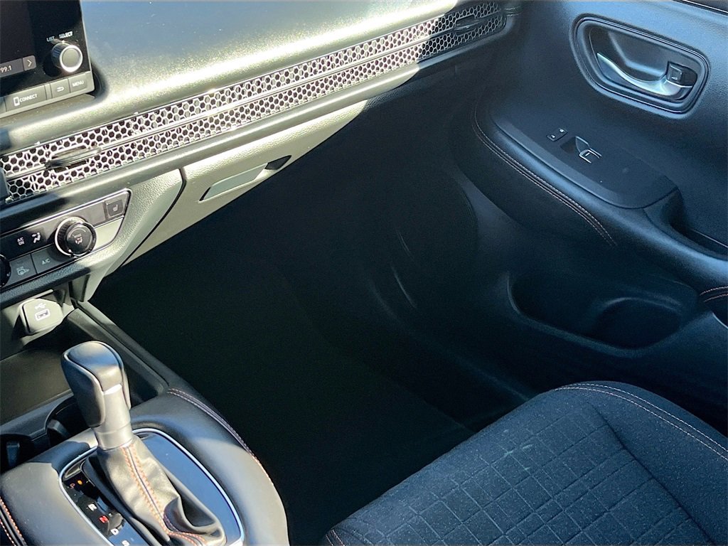 Used 2025 Honda HR-V Sport image 23