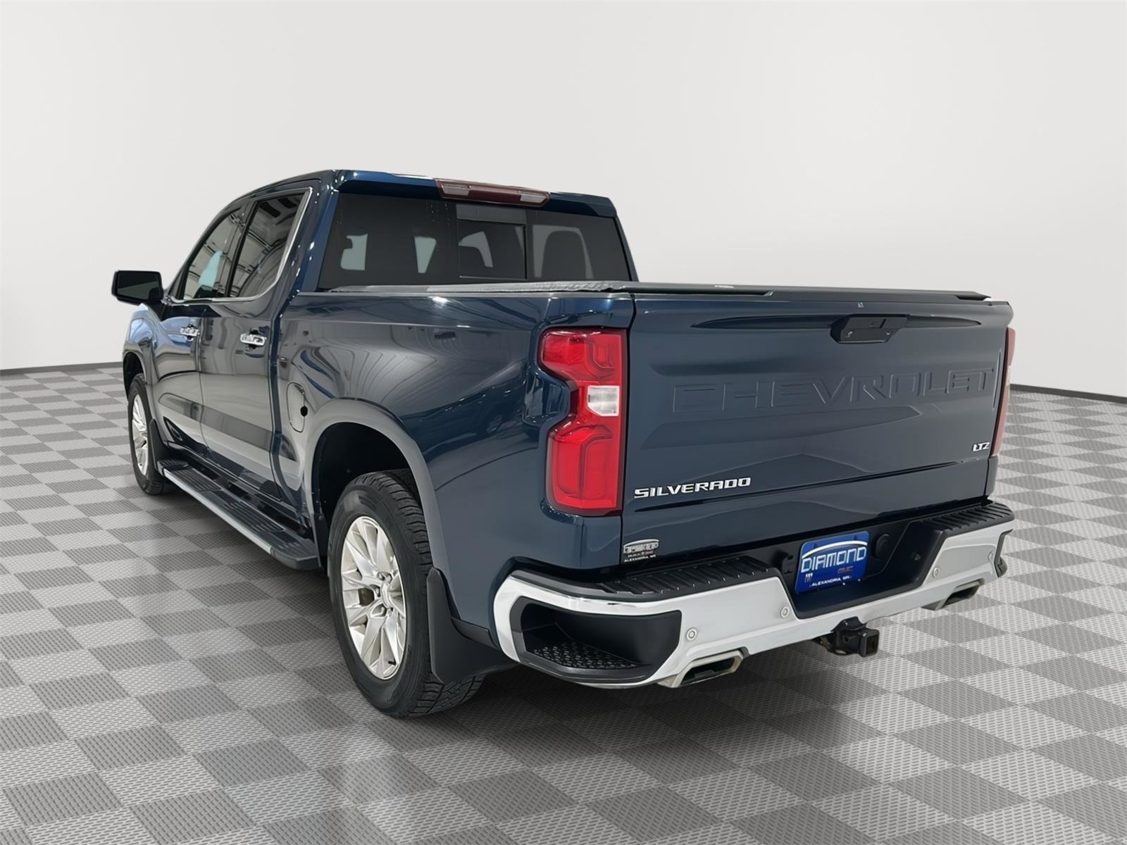 Used 2020 Chevrolet Silverado 1500 LTZ image 3