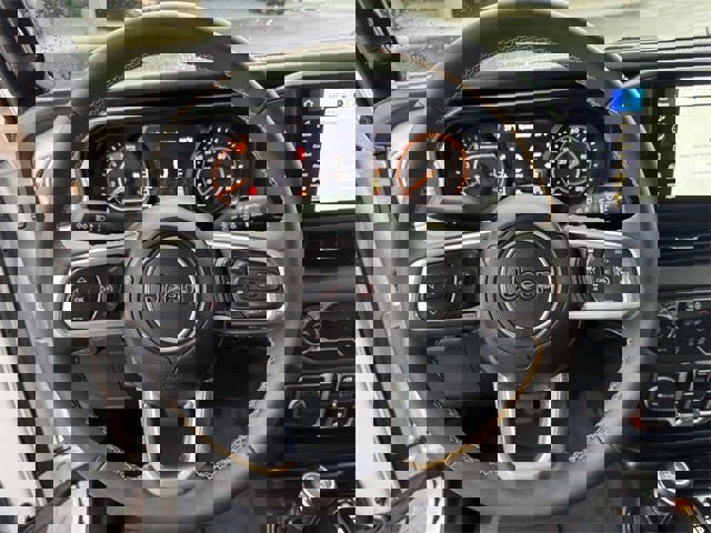 Used 2024 Jeep Wrangler Sahara image 20