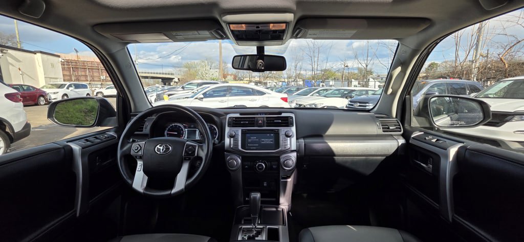 Used 2016 Toyota 4Runner SR5 Premium RWD image 41