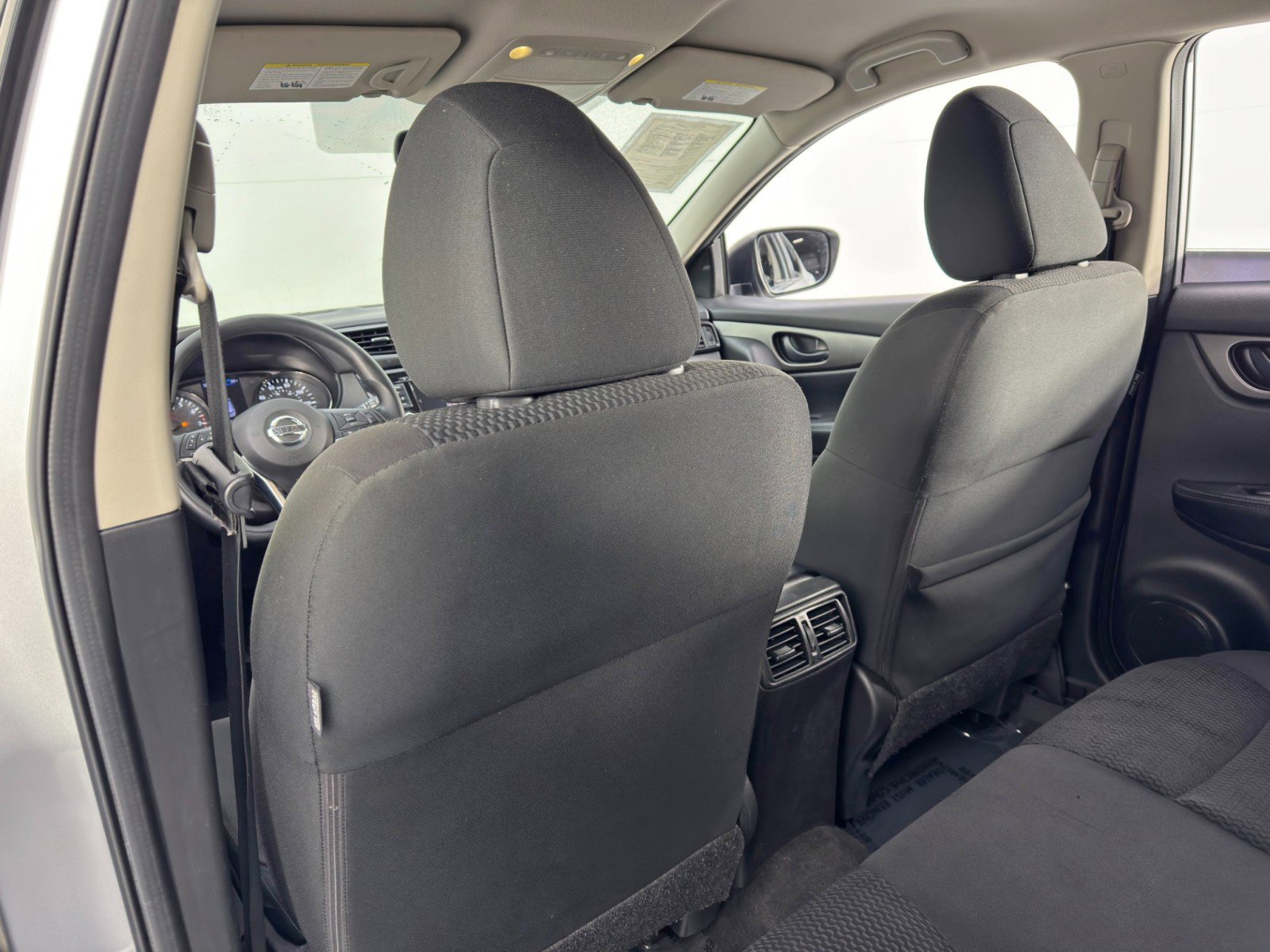 Used 2019 Nissan Rogue Sport S w/ Appearance Package AWD/4WD image 28