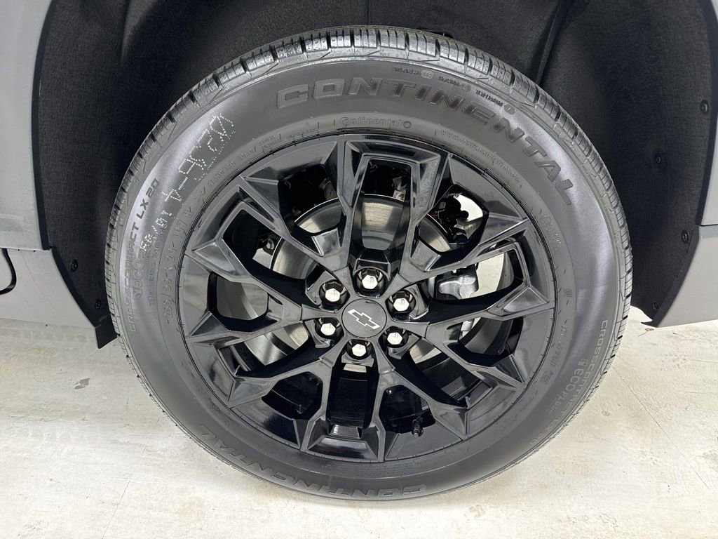 New 2026 Chevrolet Traverse LT w/ Midnight/Sport Edition image 7