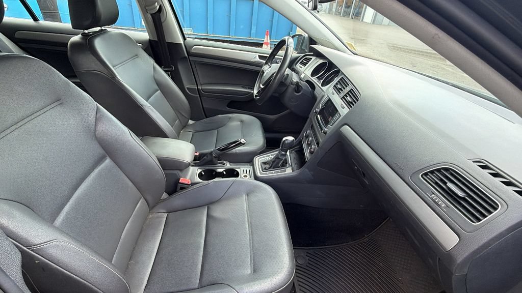 Used 2015 Volkswagen Golf TDI S FWD image 26
