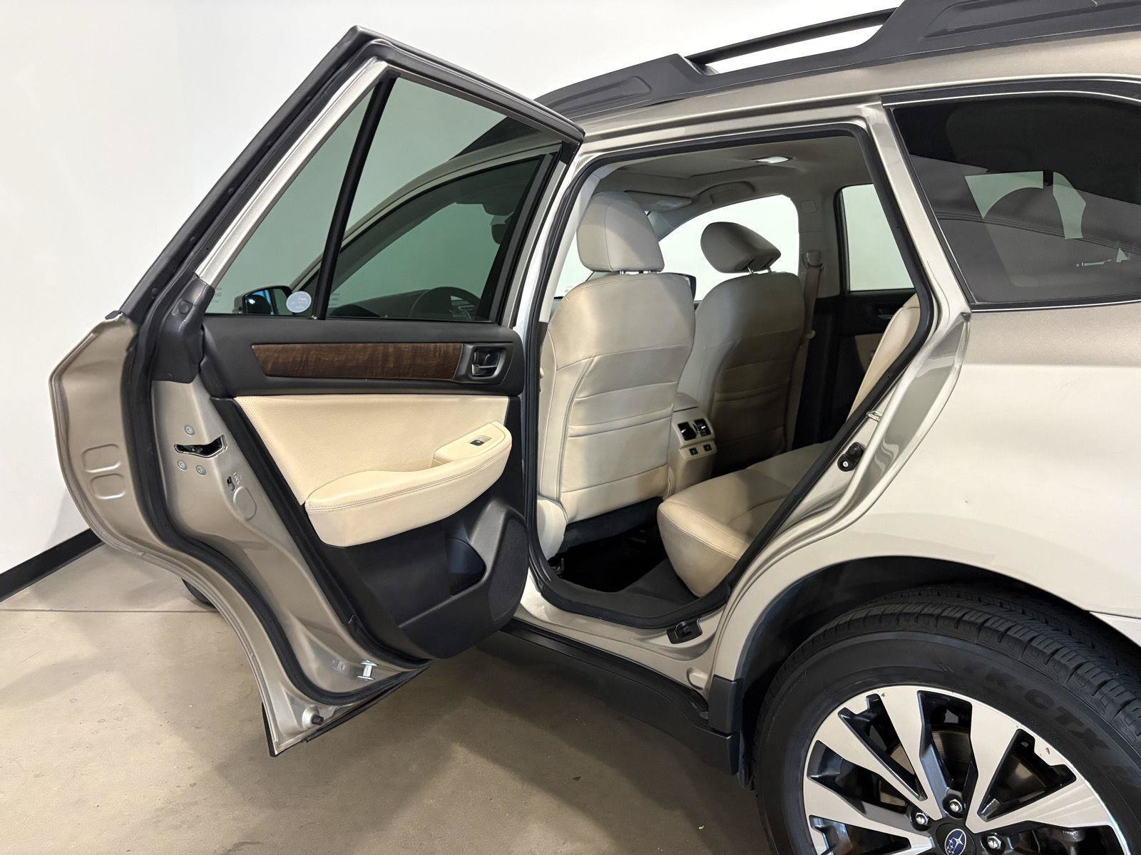 Used 2017 Subaru Outback 2.5i Limited AWD/4WD image 34