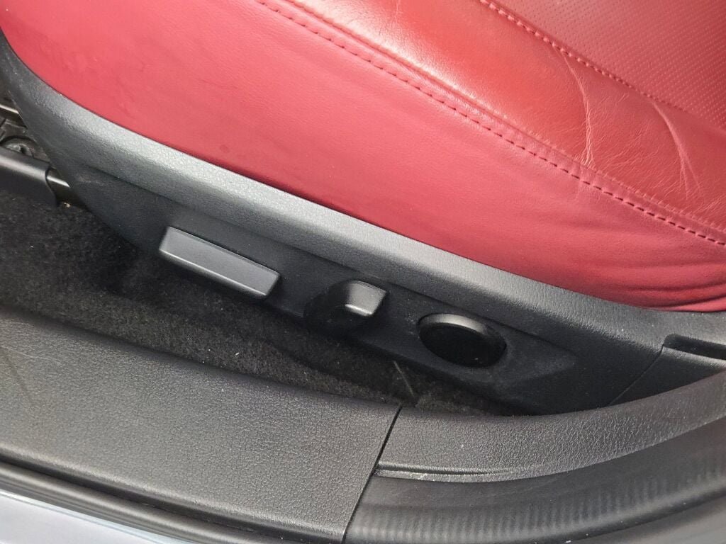 Used 2023 MAZDA MAZDA3 s image 25