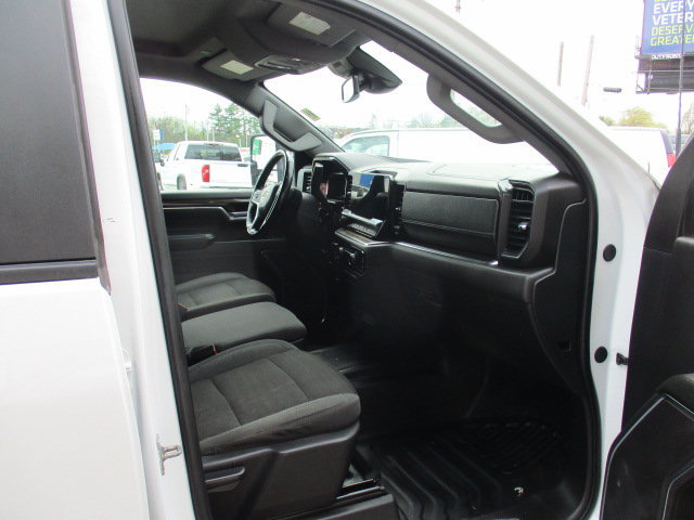 Used 2024 Chevrolet Silverado 2500 LT w/ Convenience Package AWD/4WD image 4