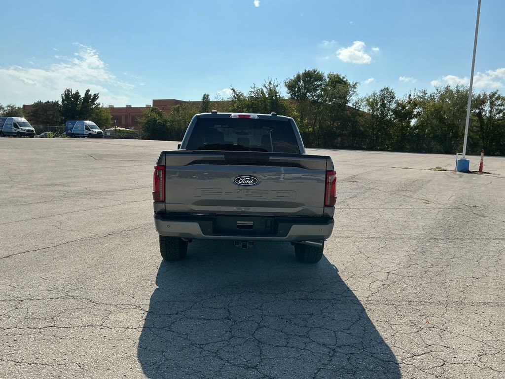 New 2026 Ford F150 XLT w/ FX4 Off-Road Package AWD/4WD image 4