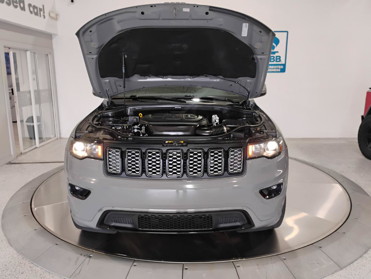 Used 2021 Jeep Grand Cherokee Laredo X RWD image 31