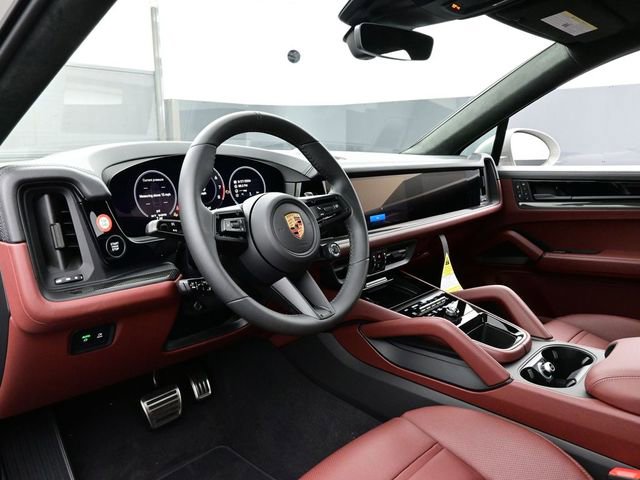 New 2026 Porsche Cayenne GTS image 4