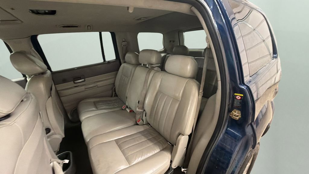 Used 2004 Dodge Durango Limited w/ Trailer Tow Group AWD/4WD image 14