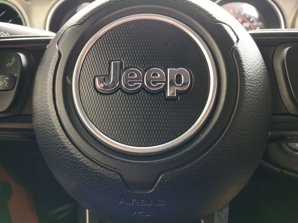 Used 2020 Jeep Wrangler Sport AWD/4WD image 5