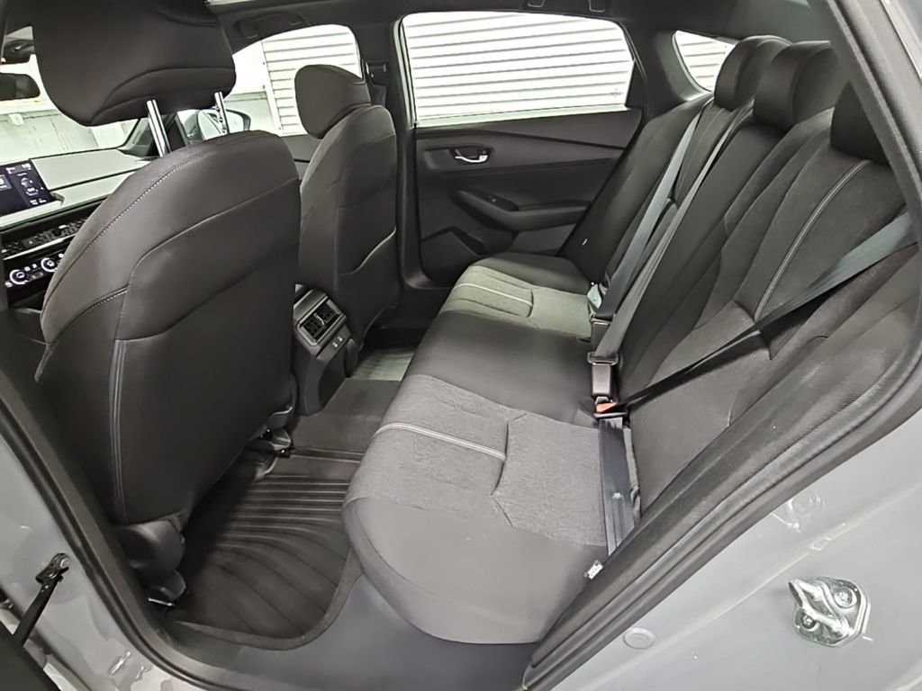 Used 2025 Honda Accord Sport image 32