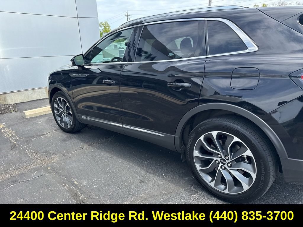 Used 2022 Lincoln Nautilus Reserve AWD/4WD image 10