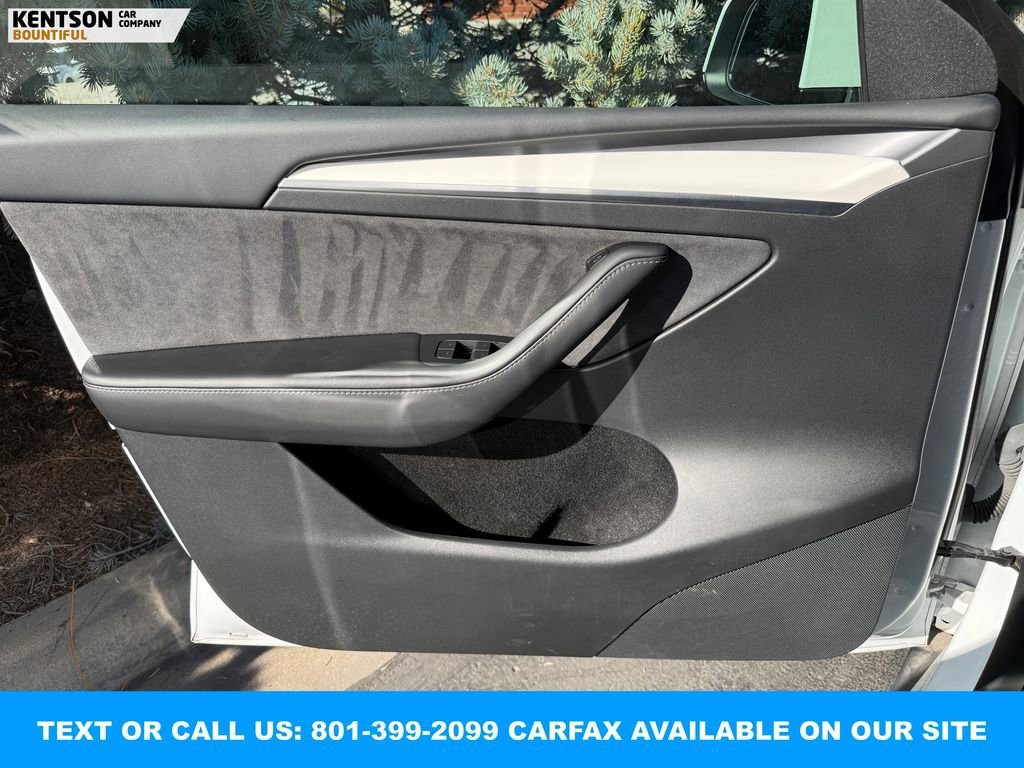 Used 2023 Tesla Model Y Long Range image 17