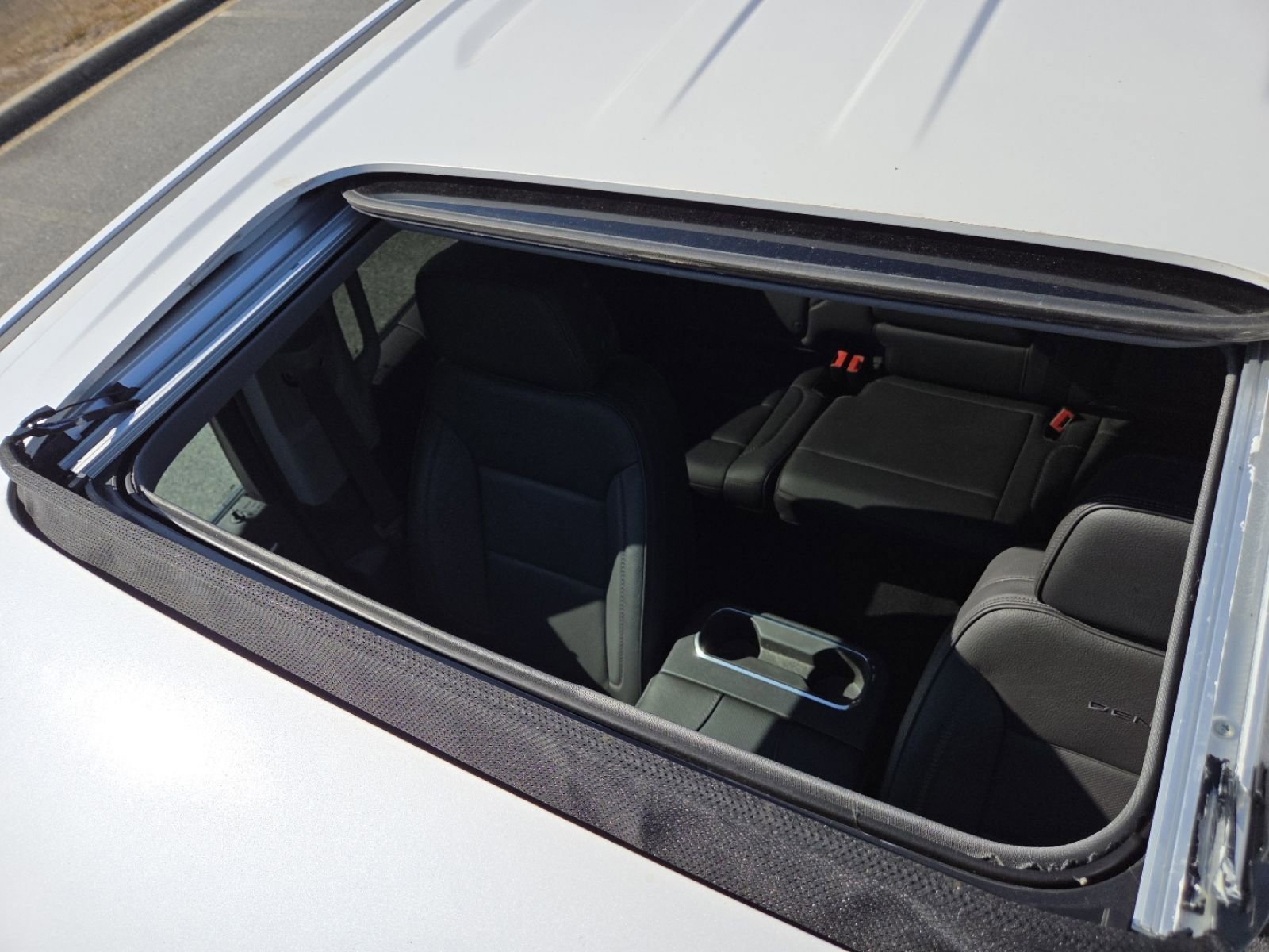 Used 2023 GMC Sierra 1500 Denali w/ Denali Reserve Package image 4