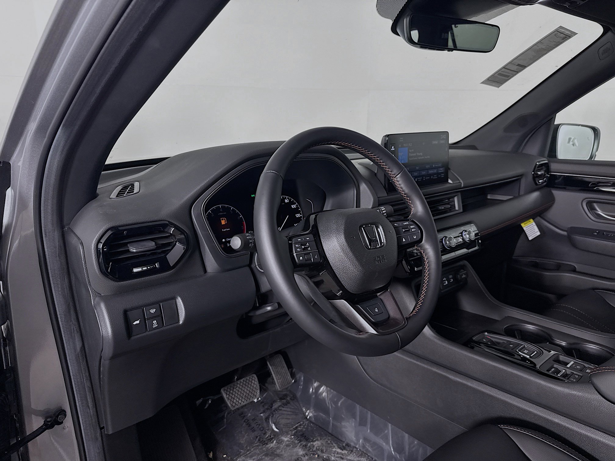 New 2025 Honda Pilot TrailSport image 8