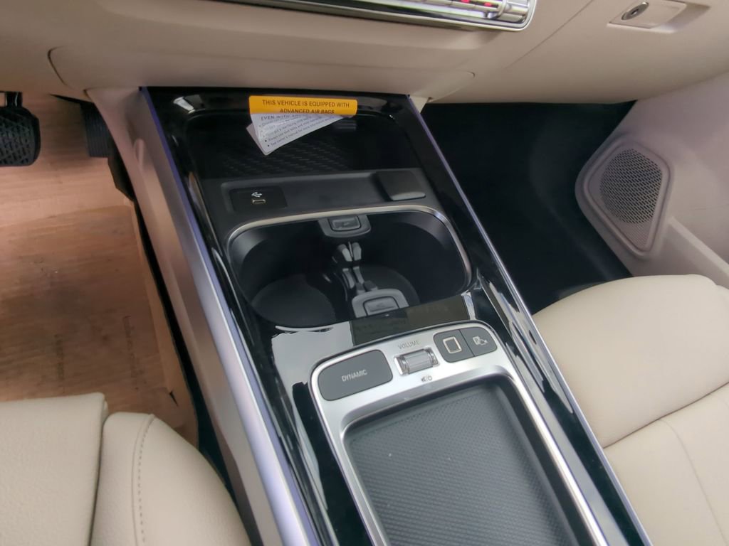 New 2025 Mercedes-Benz GLB 250 GLB 250 image 8