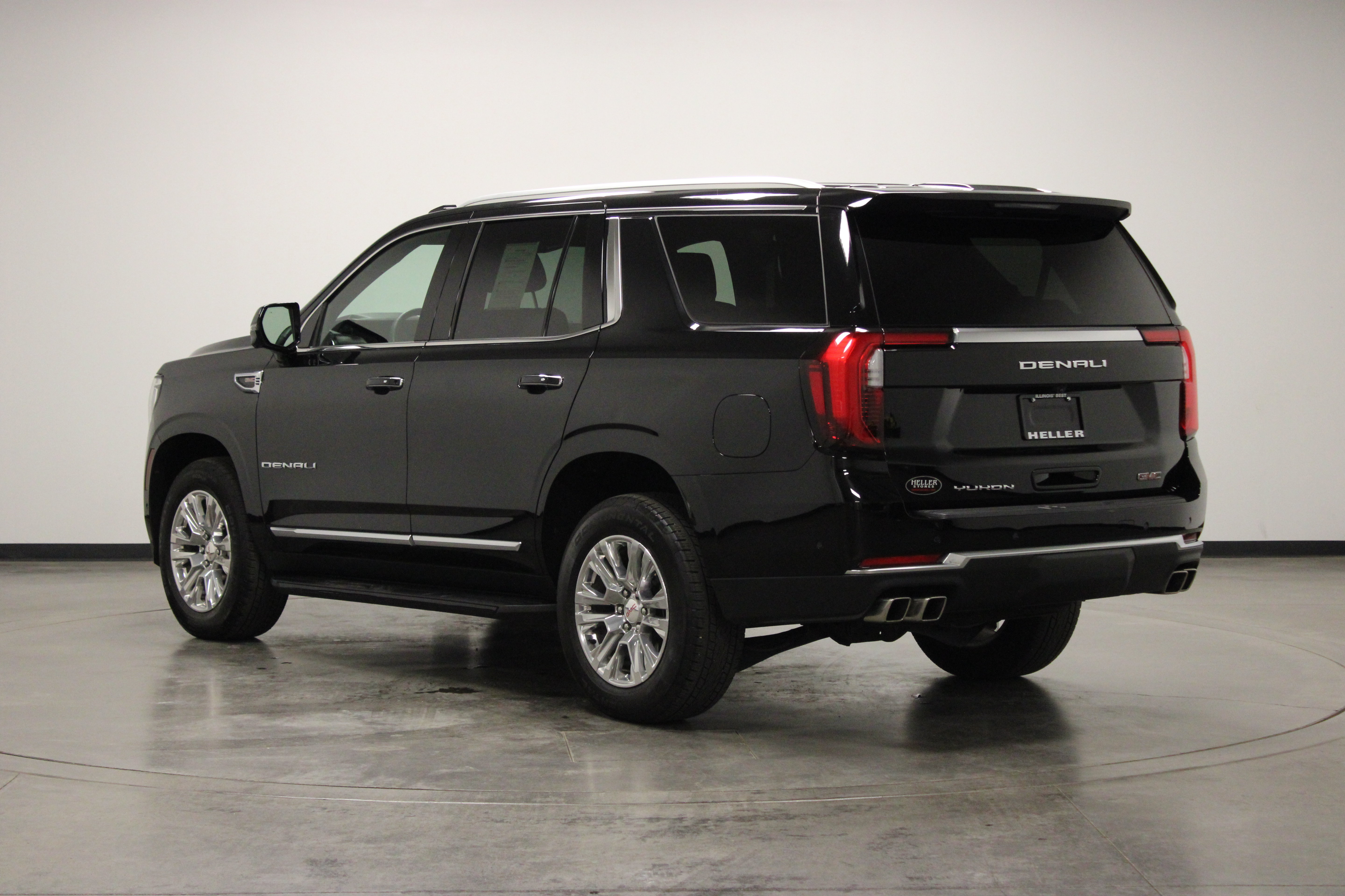 Used 2025 GMC Yukon Denali AWD/4WD image 6