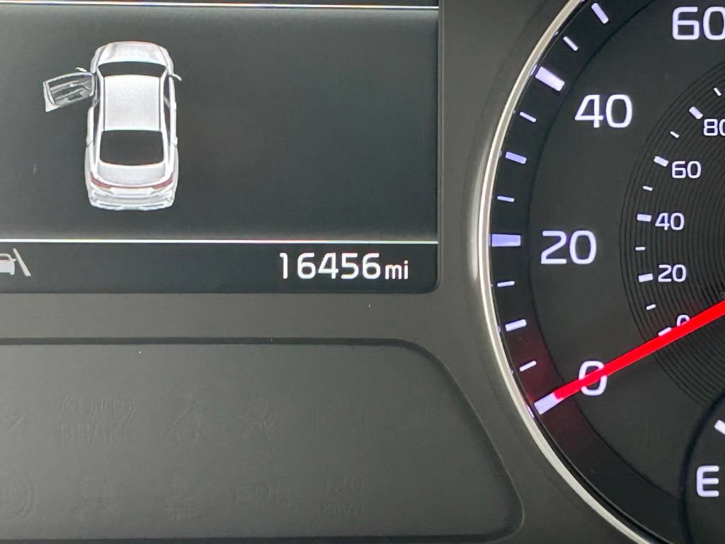 Used 2024 Kia Forte LXS w/ LXS Technology Package FWD image 22