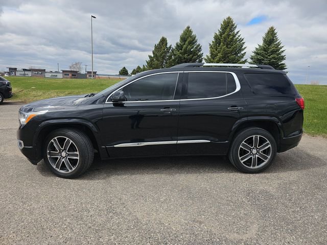 Used 2018 GMC Acadia Denali w/ Technology Package AWD/4WD image 2