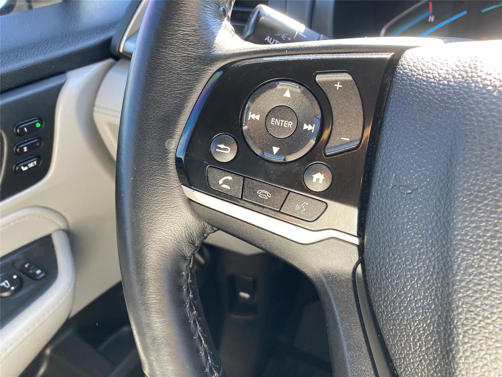 Used 2019 Honda Odyssey EX-L image 17