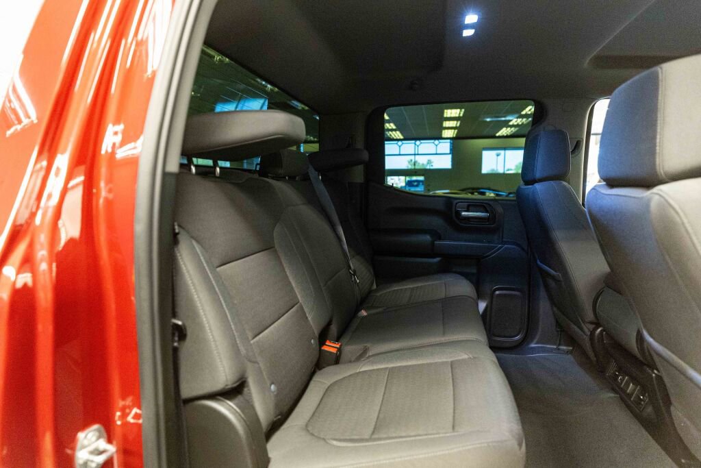 Used 2021 Chevrolet Silverado 1500 LT image 18
