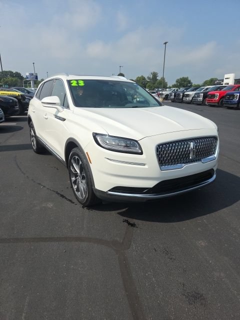 Used 2023 Lincoln Nautilus Reserve w/ Cargo Utility Package FWD image 1