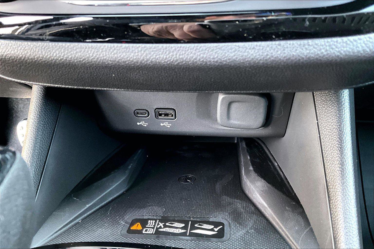 New 2026 Buick Envista Sport Touring w/ Studio Series image 20