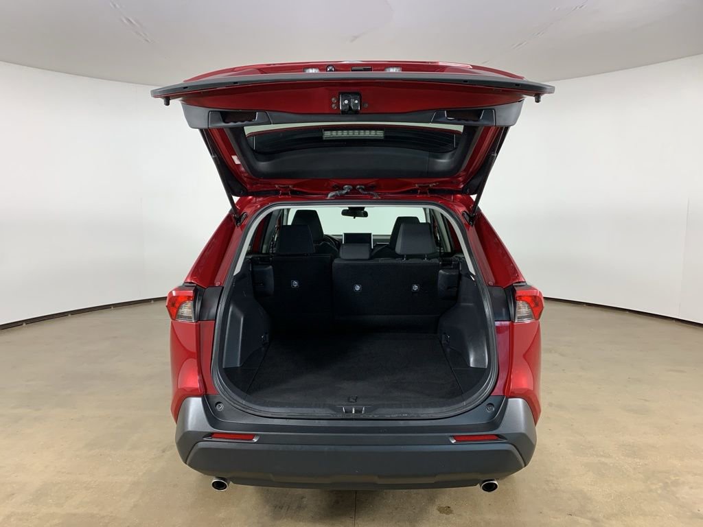 Used 2024 Toyota RAV4 LE AWD/4WD image 12